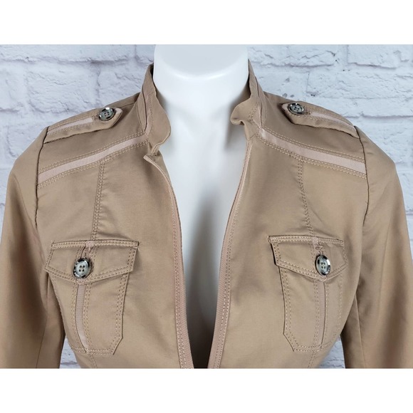 White House Black Market (WHBM) Cropped Utility Jacket ~ Size 2 - Picture 4 of 10